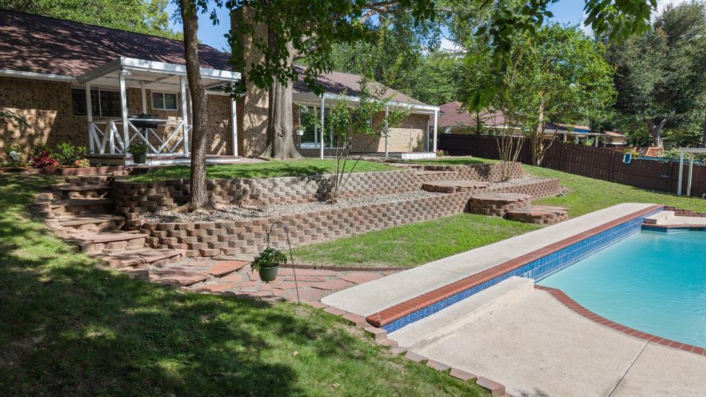 110 Linda Lane Property Photo 11