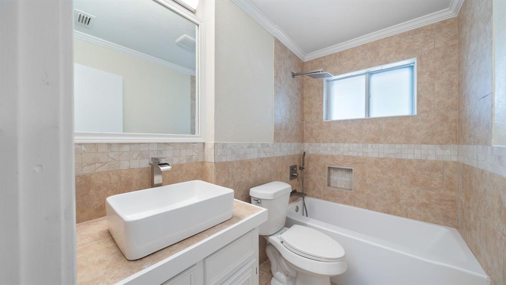 110 Linda Lane Property Photo 15