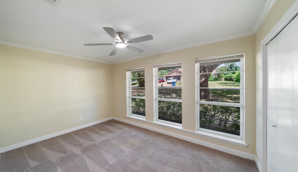 110 Linda Lane Property Photo 16