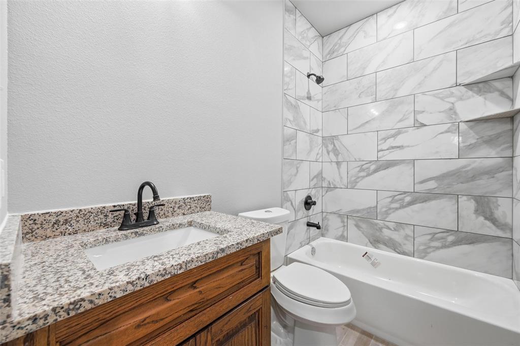 308 Lewis Street Property Photo 20