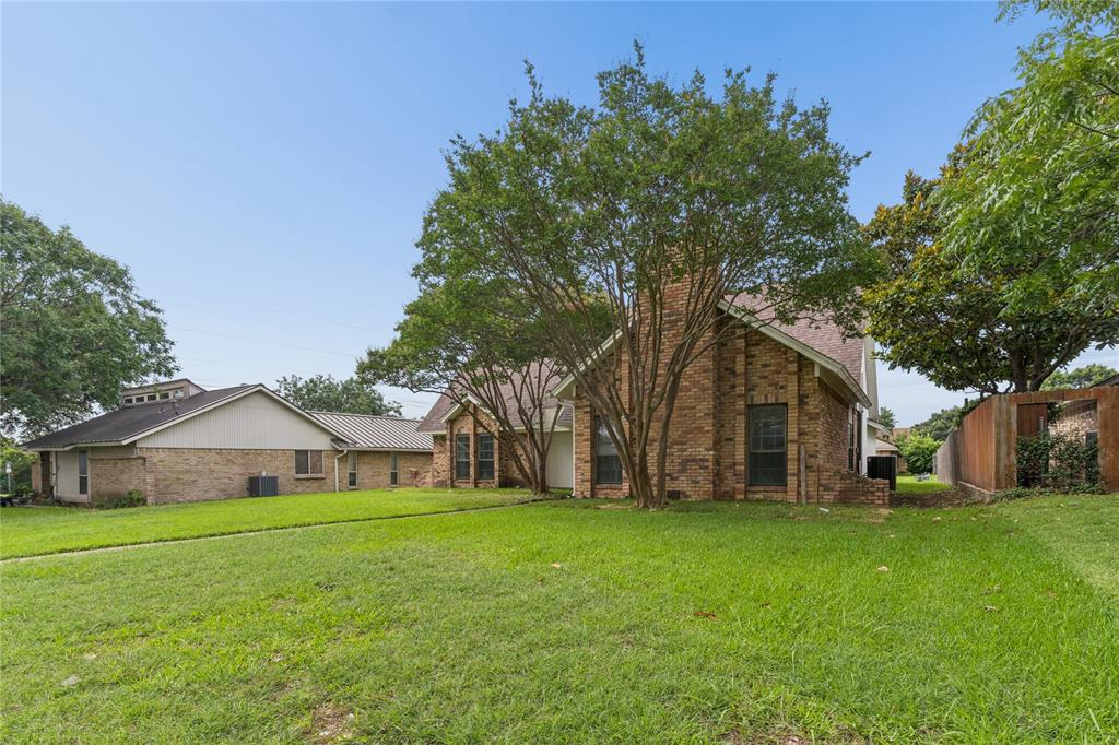 1503 Springtree Circle Property Photo 5