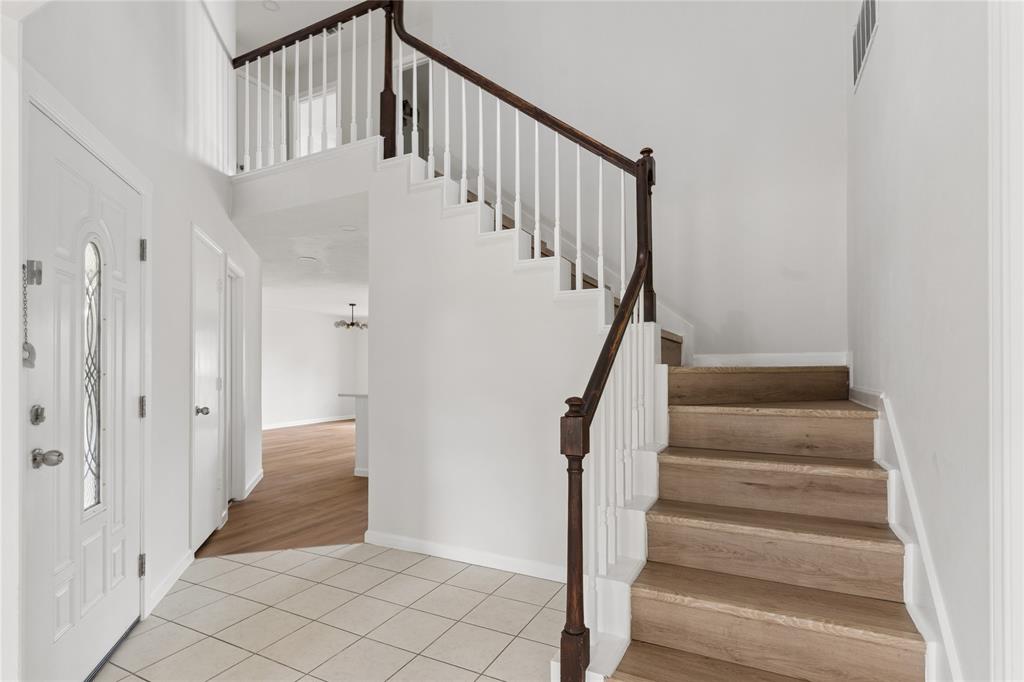 1503 Springtree Circle Property Photo 7