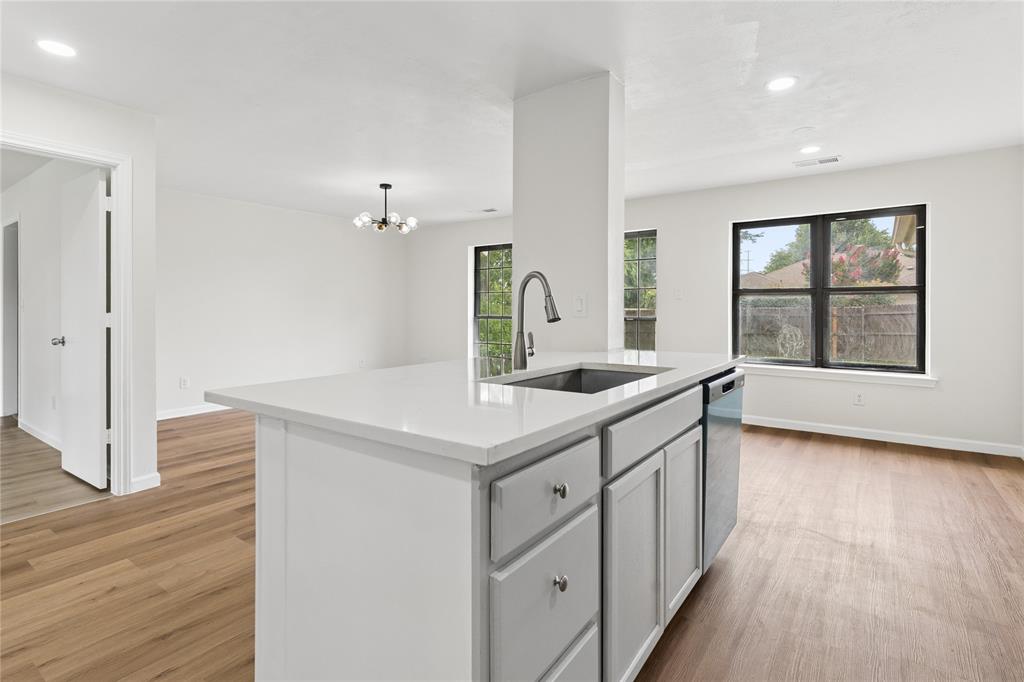 1503 Springtree Circle Property Photo 18