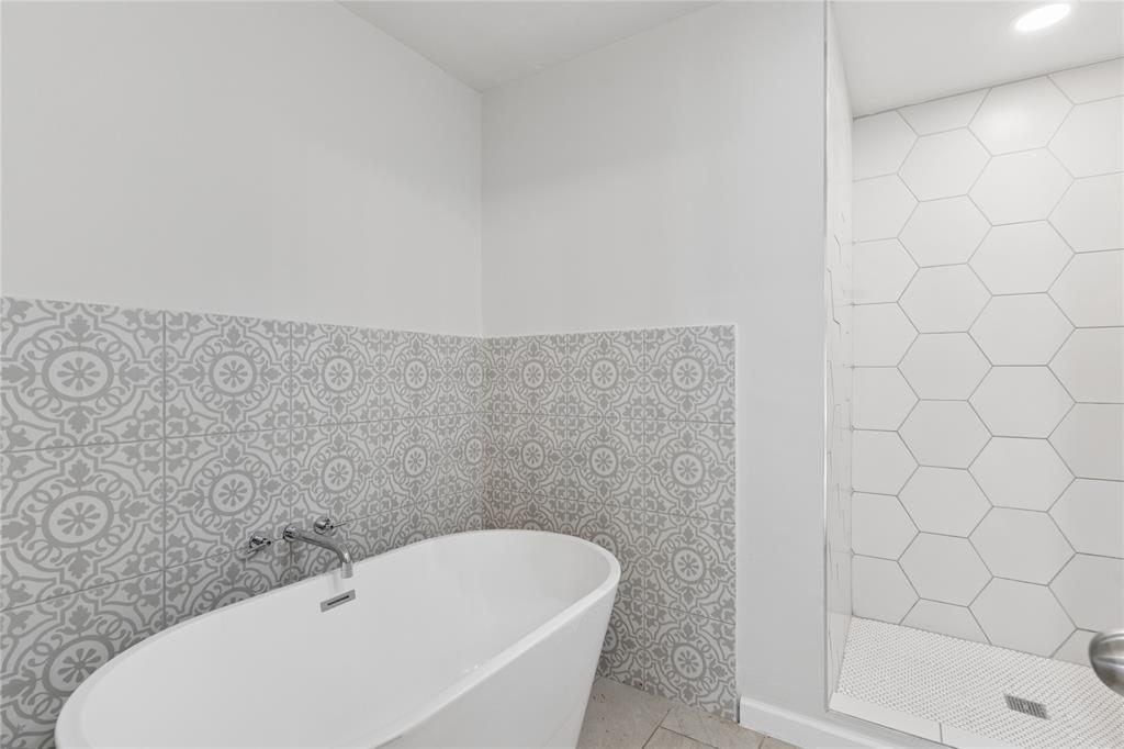 1503 Springtree Circle Property Photo 26