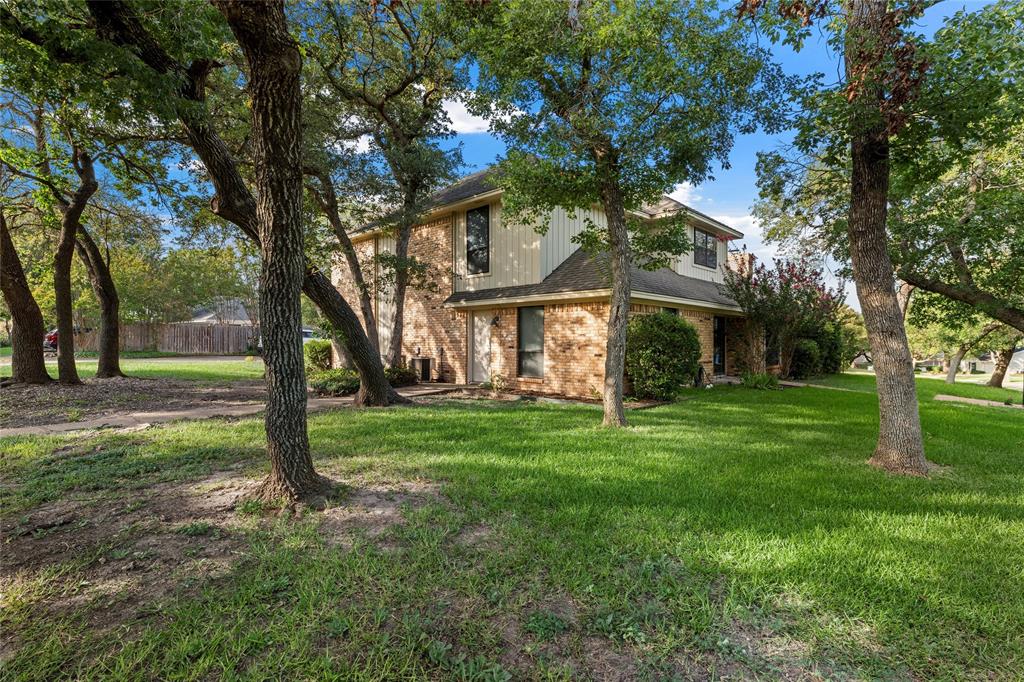 10023 Ramblewood Drive Property Photo 23
