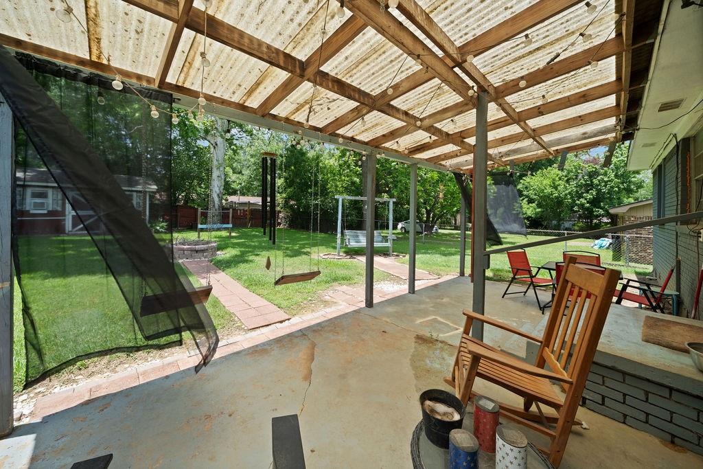 403 Ridgewood Property Photo 5