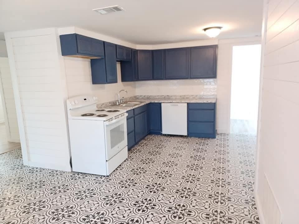 1309 S 5th Street Property Photo 2