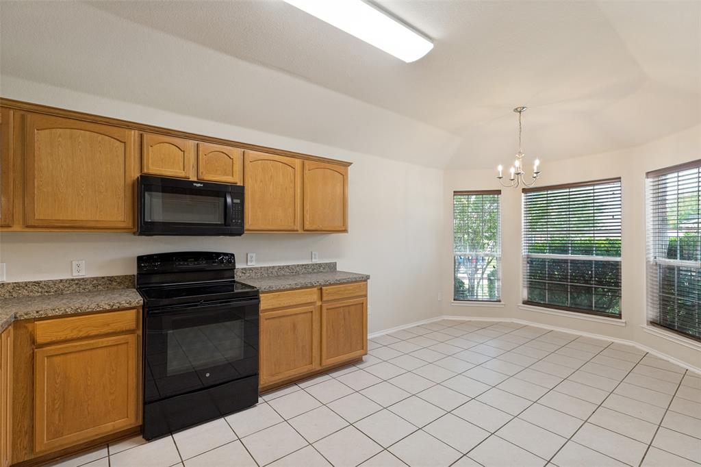728 Mahogany Drive Property Photo 8