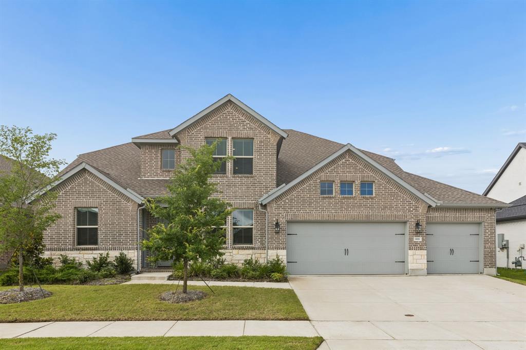 818 Emerald Heights