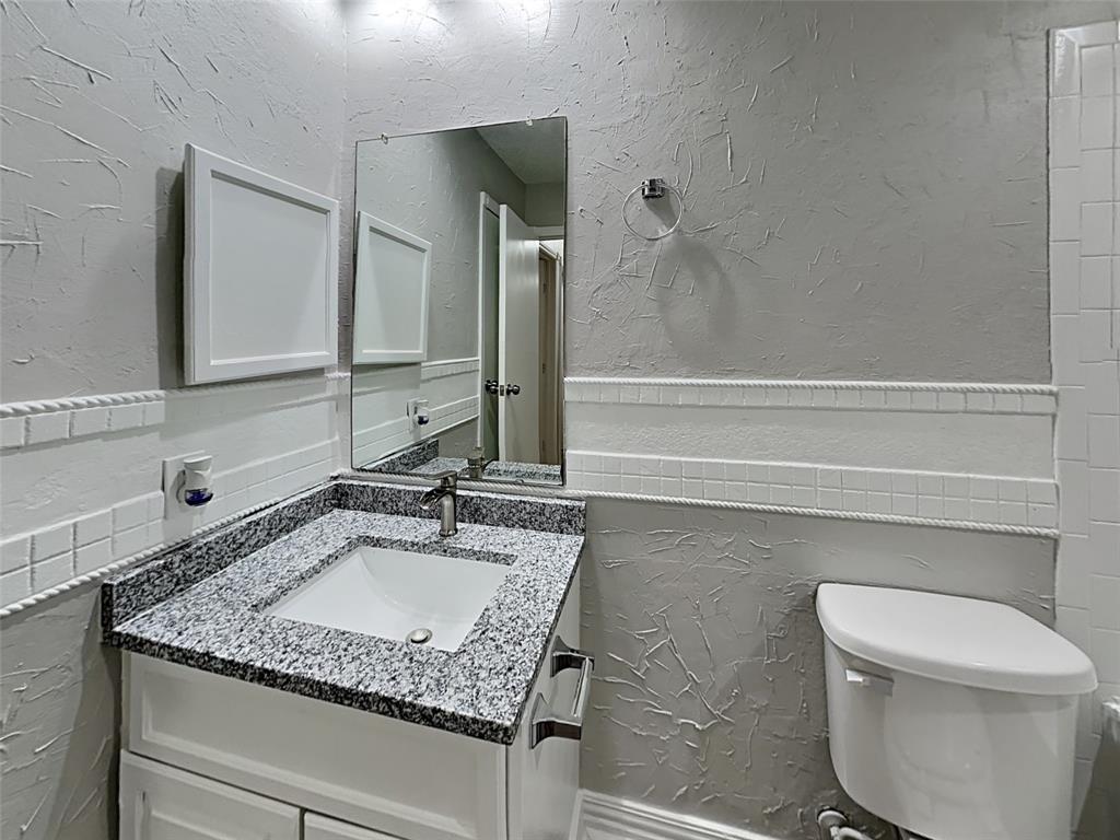 328 Teakwood Lane Property Photo 10