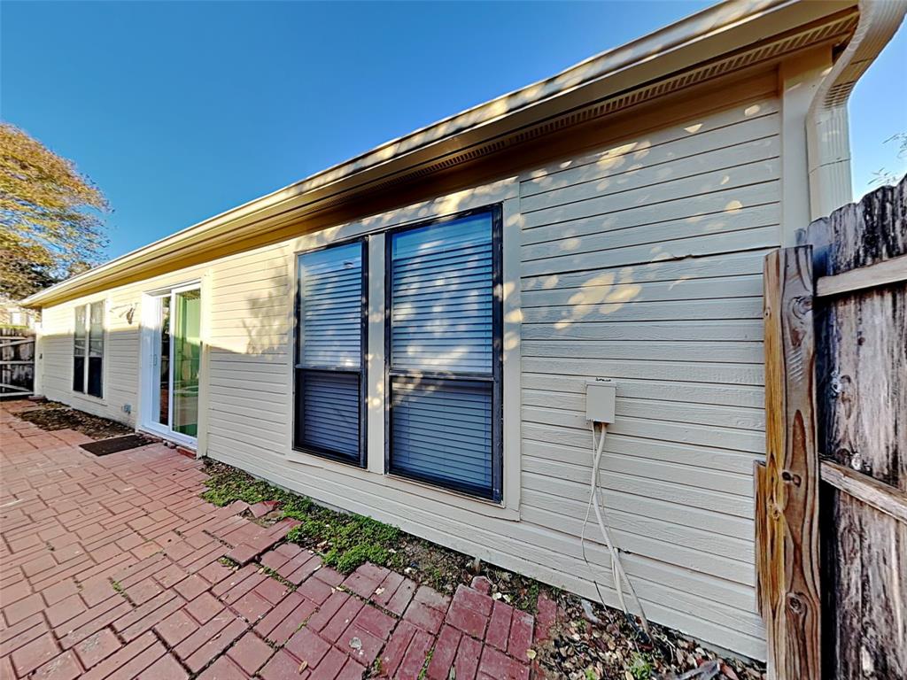 328 Teakwood Lane Property Photo 17