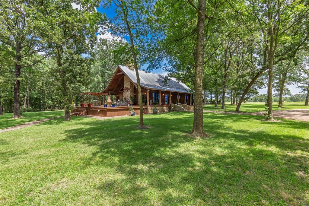 609 County Road 2421 Property Photo 13