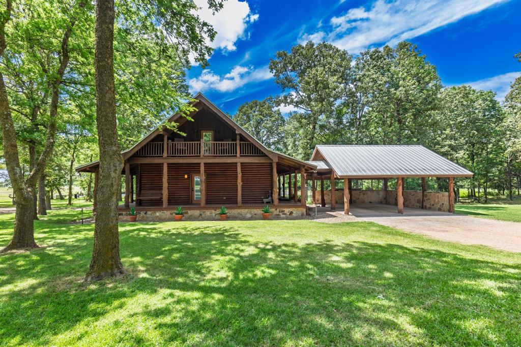 609 County Road 2421 Property Photo 15