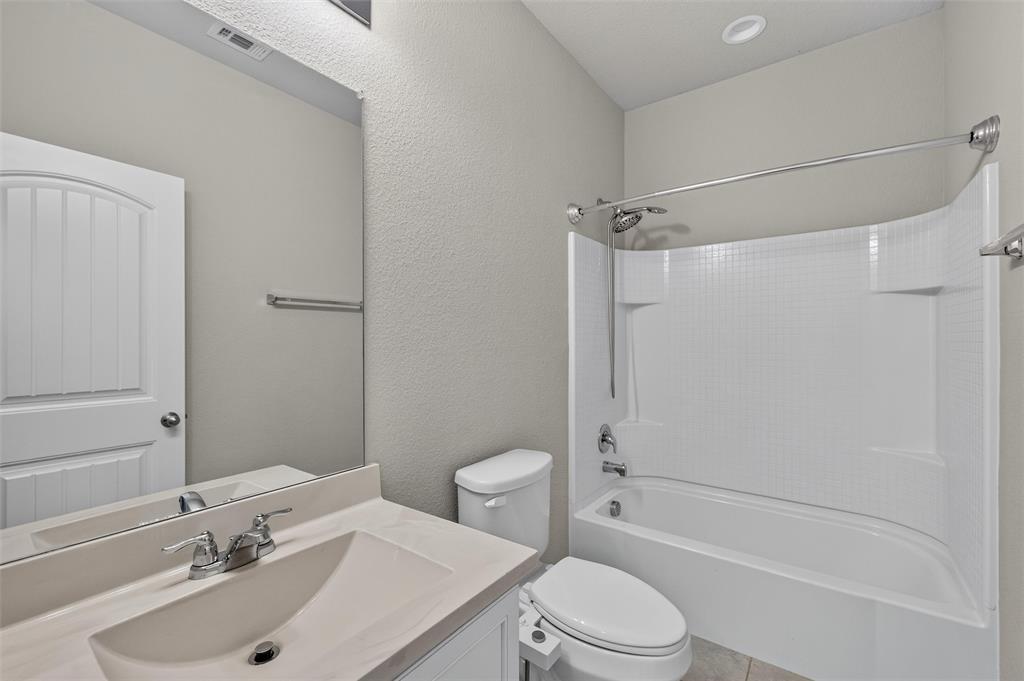 5709 Del Rey Drive Property Photo 13
