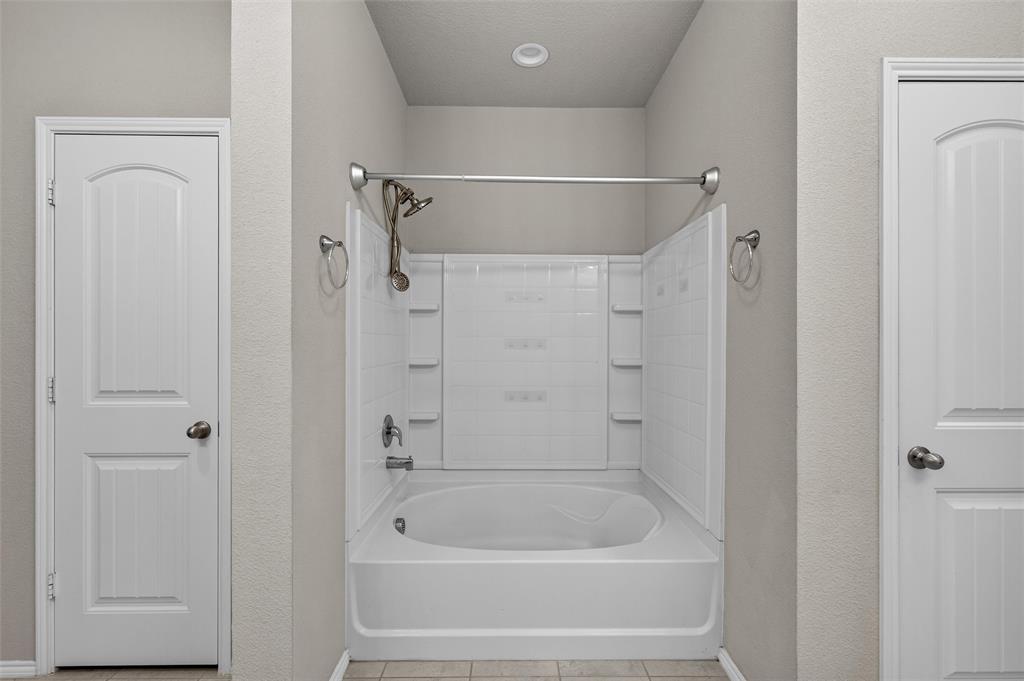 5709 Del Rey Drive Property Photo 25