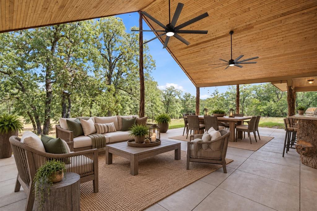 722 Three Skillet Road Property Photo 1