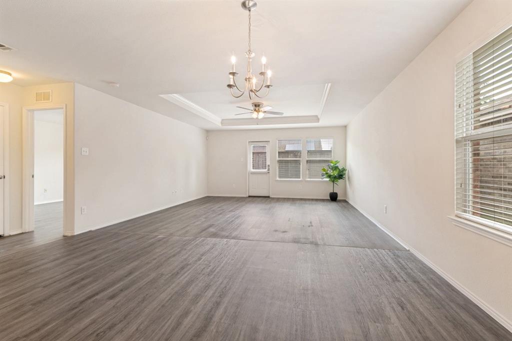 9010 Cloudveil Drive Property Photo 11