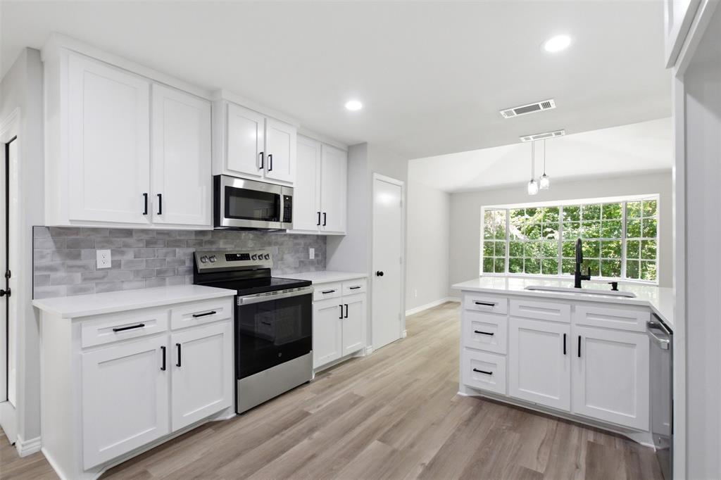 210 Squirebrook Drive