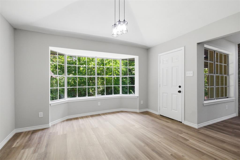 210 Squirebrook Drive Property Photo 11