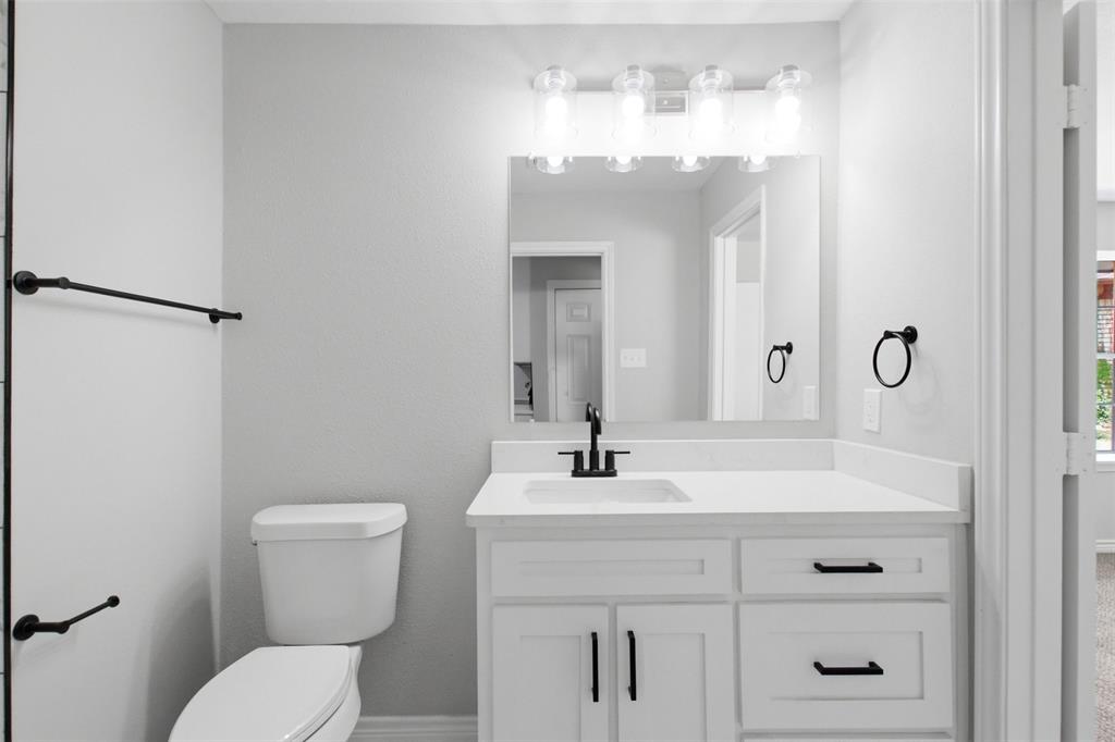 210 Squirebrook Drive Property Photo 18