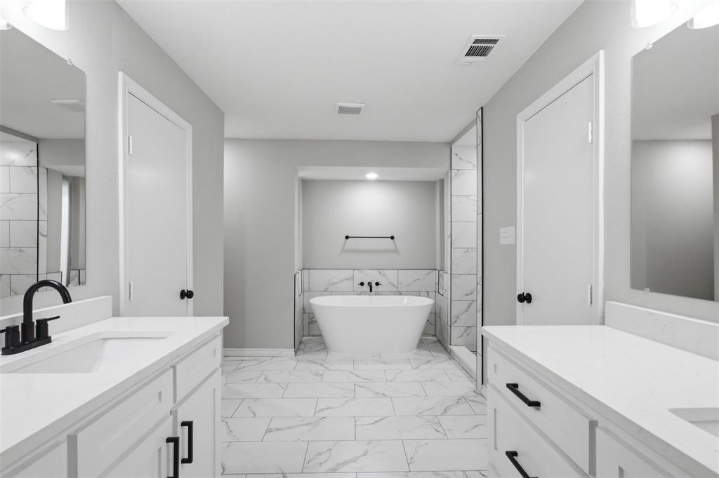 210 Squirebrook Drive Property Photo 23