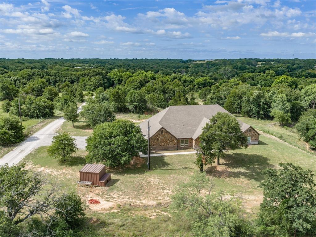 910 County Road 1111 Property Photo 2