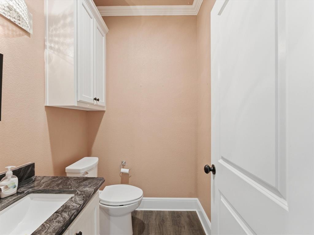 910 County Road 1111 Property Photo 30