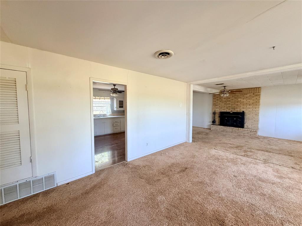 649 Mccartney Lane Property Photo 5