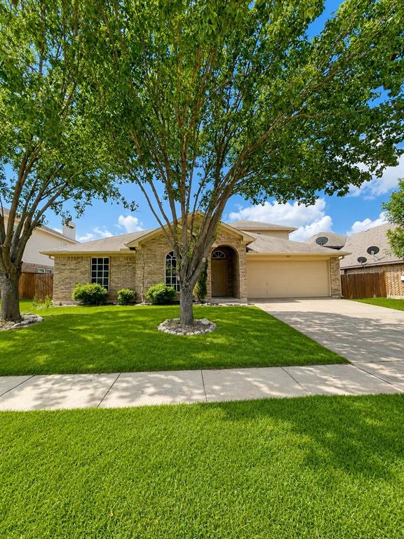 825 Forest Heights Drive Property Photo 1