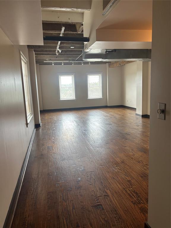 329 E Colorado Boulevard 404 Property Photo 2