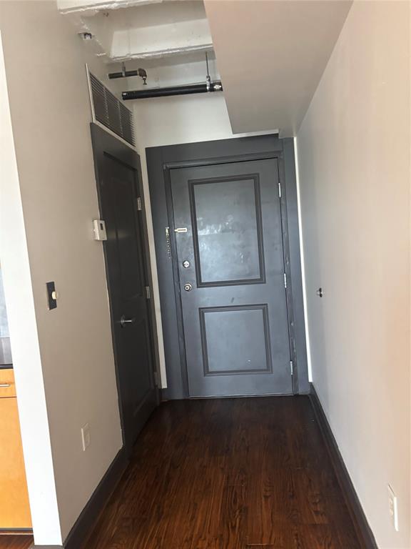 329 E Colorado Boulevard 404 Property Photo 12
