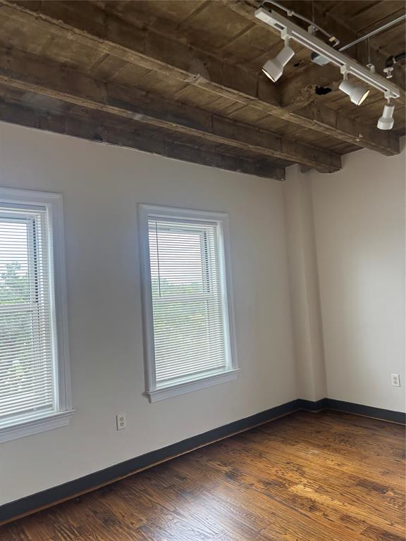 329 E Colorado Boulevard 404 Property Photo 15