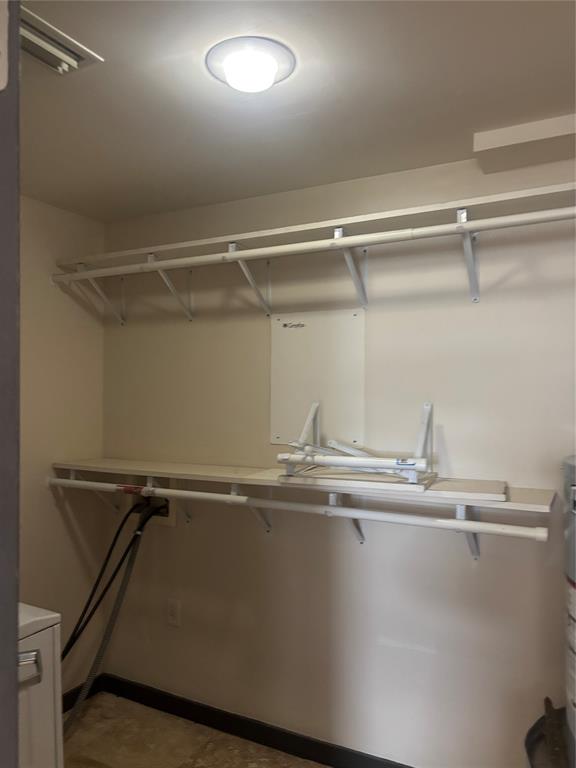 329 E Colorado Boulevard 404 Property Photo 27