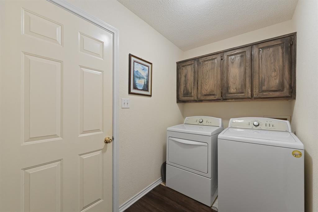 24068 Stonewood Drive Property Photo 27