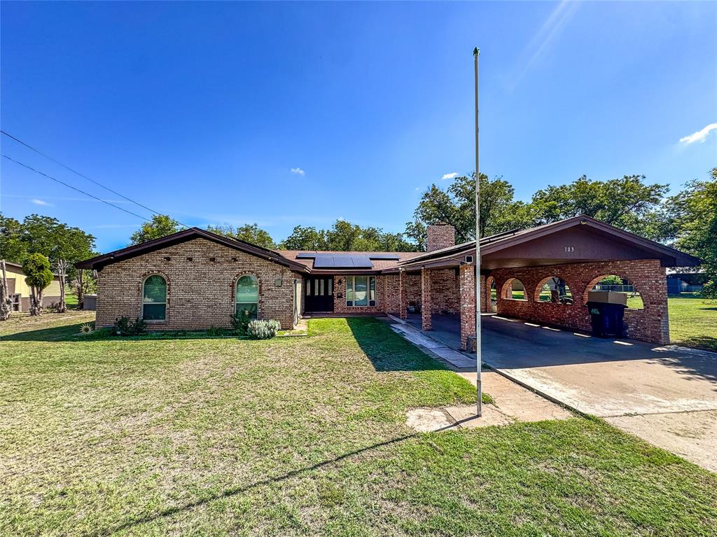 103 5th Street Property Photo 1