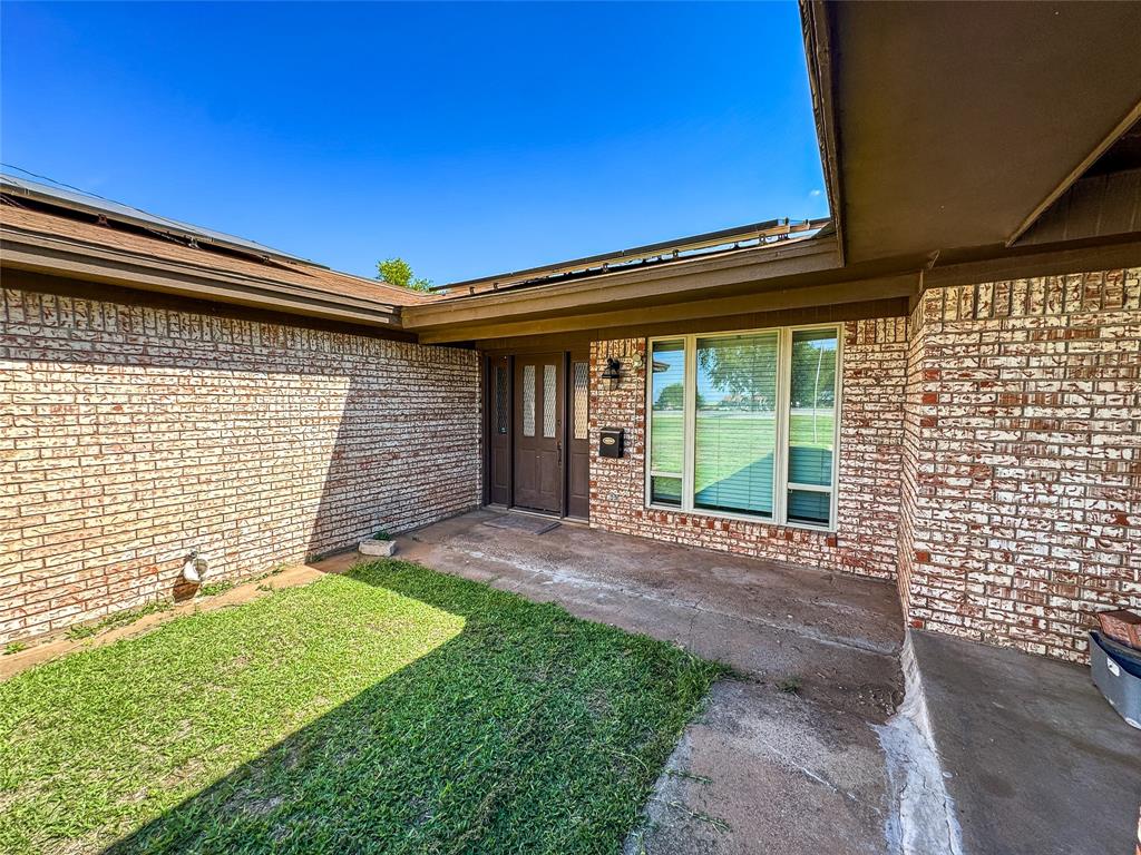 103 5th Street Property Photo 2