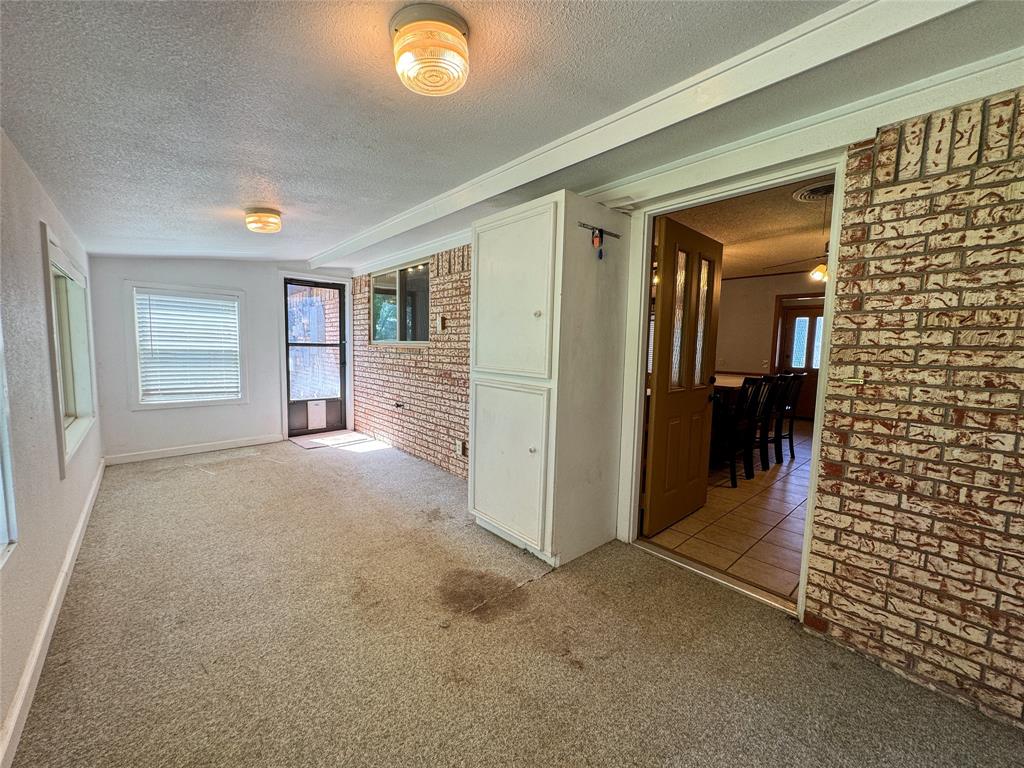 103 5th Street Property Photo 31