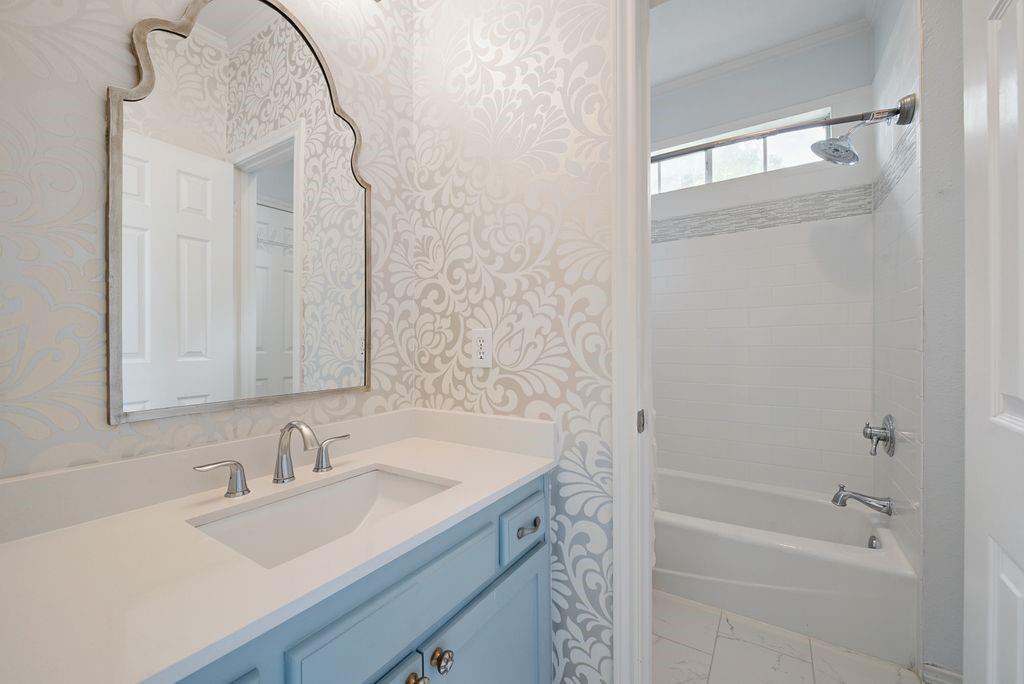 5904 Loch Maree Drive Property Photo 29