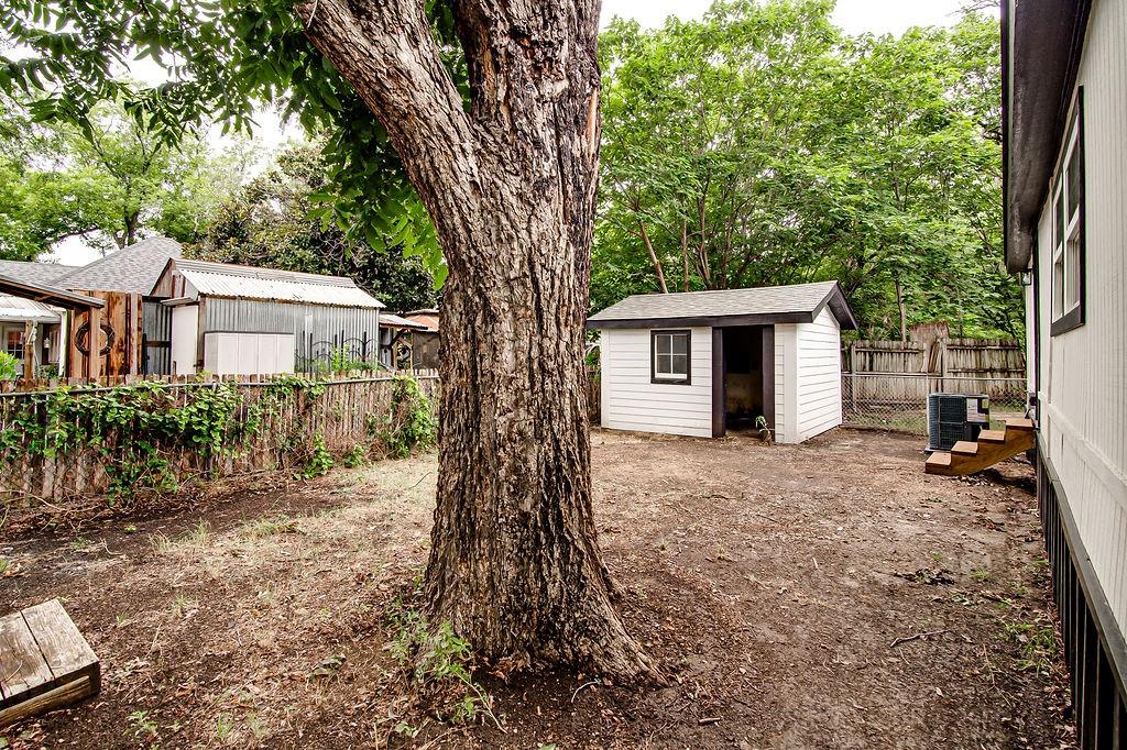 904 S Anglin Street Property Photo 34