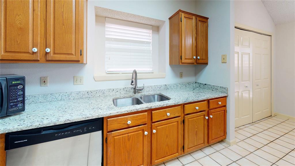 4012 Sendero Trail Property Photo 10