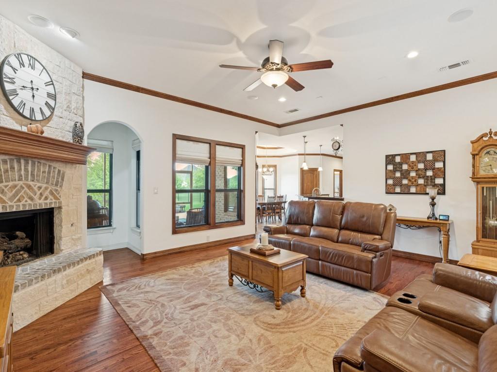 2860 Forest Drive Property Photo 6