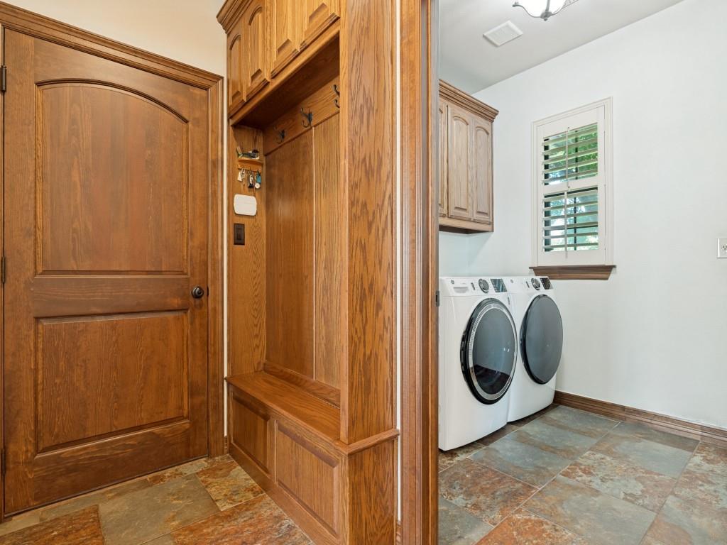 2860 Forest Drive Property Photo 11