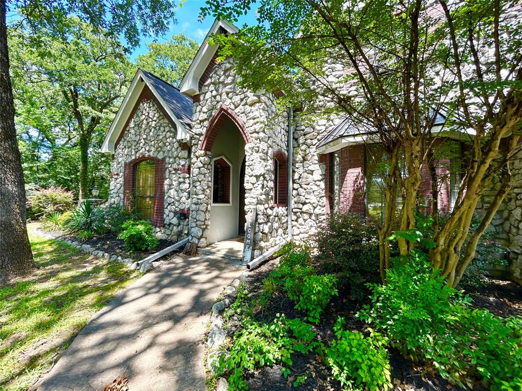 231 Turtle Creek Drive Property Photo 2