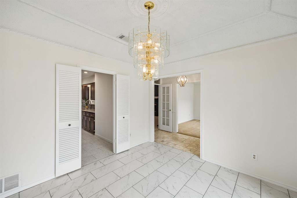 1908 Scarlett Court Property Photo 11