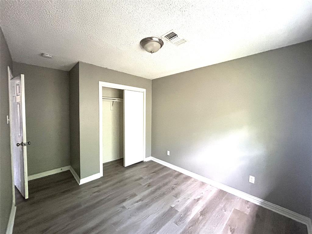 8625 Douglas Avenue Property Photo 15