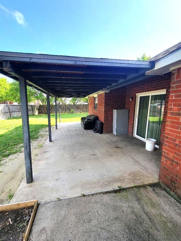 8625 Douglas Avenue Property Photo 17