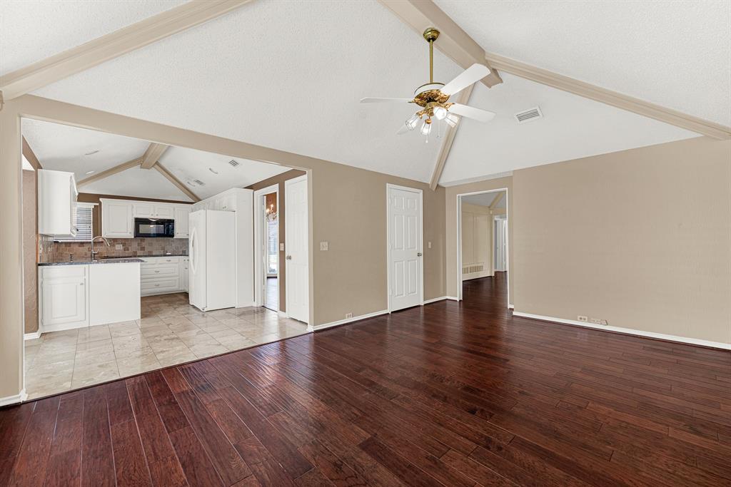 4445 Jenning Drive Property Photo 15
