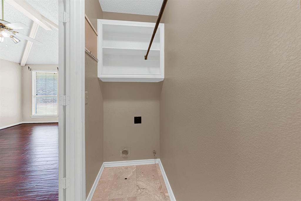 4445 Jenning Drive Property Photo 18