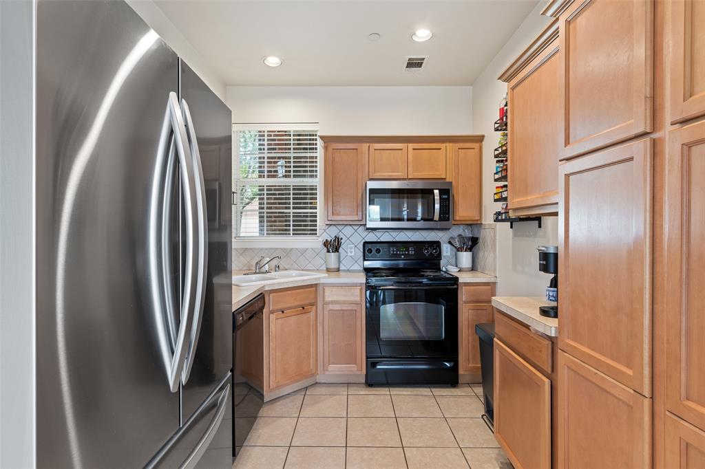 706 S Jupiter Road 1202 Property Photo 9