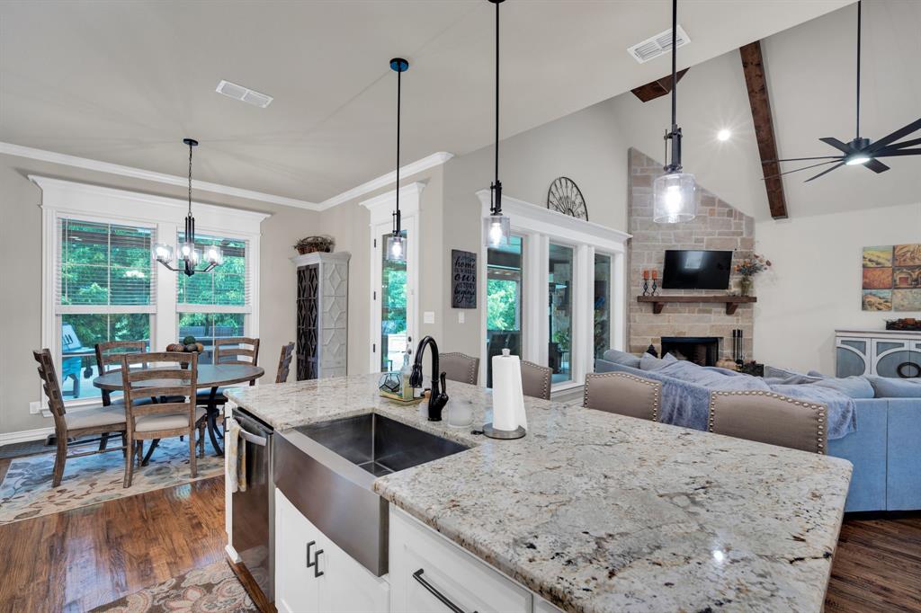 1310 Rustic Ridge Property Photo 7